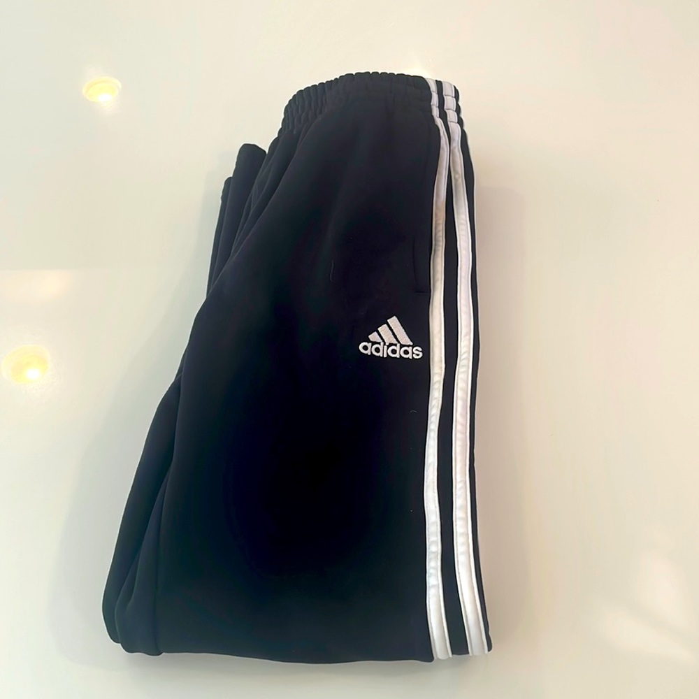adidas youth jogger size M